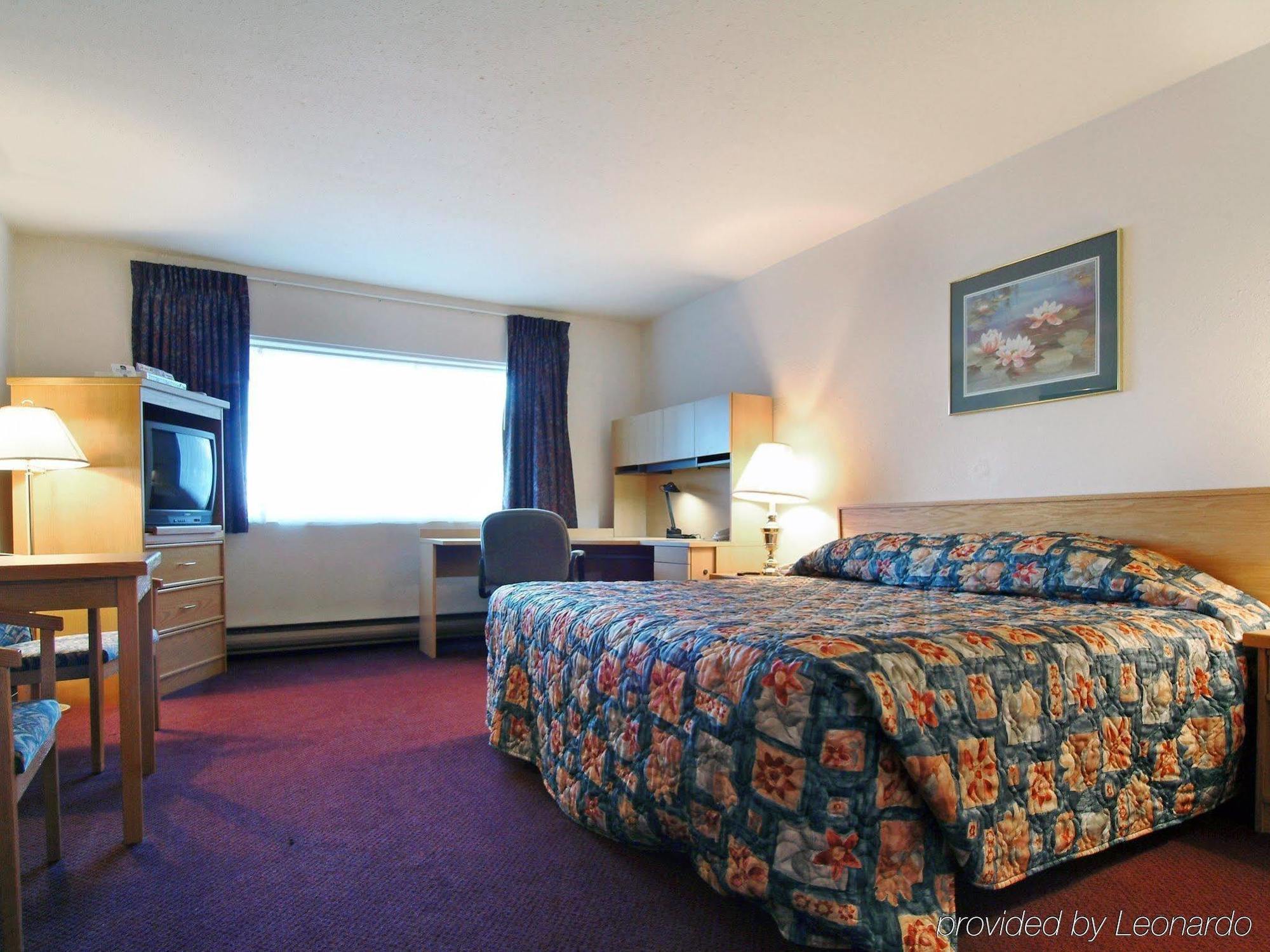 Howard Johnson By Wyndham Fort St. John Quarto foto